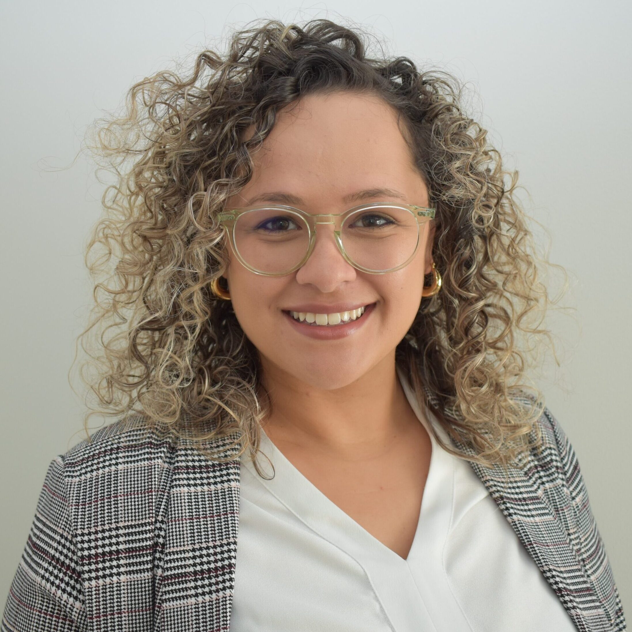 selena_headshot_2025-1-scaled-e1748016834323 selena_headshot_2025-1-scaled-e1748016834323